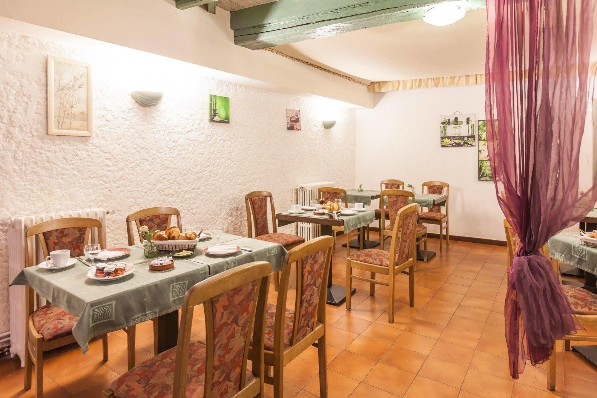Logis Auberge La Cremaillere Villandraut Bagian luar foto