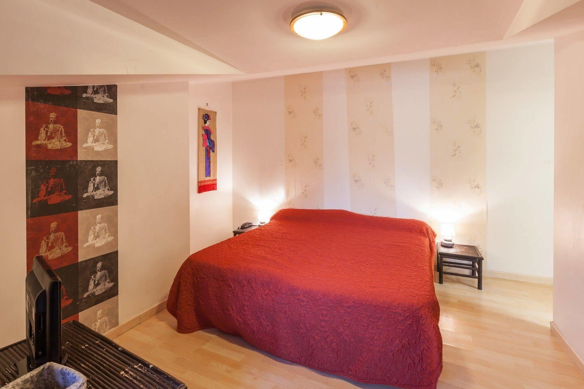 Logis Auberge La Cremaillere Villandraut Bagian luar foto